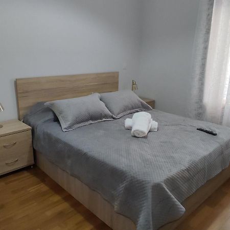 Dr. J. Spon Apartment Nafpaktos Exteriör bild