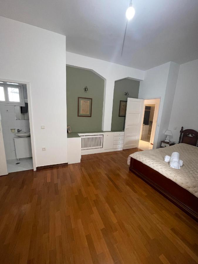 Dr. J. Spon Apartment Nafpaktos Exteriör bild